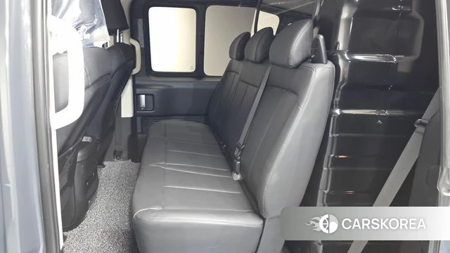 Hyundai The New Staria 2026 Серый из Кореи, фото 2
