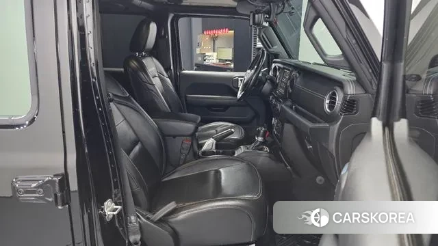 Jeep Wrangler (JL) 2021 Черный из Кореи, фото 2