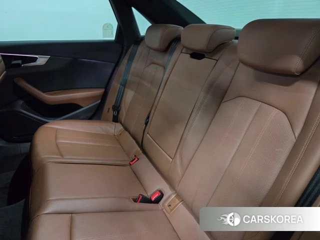 Audi A4 (B9) 2023 Синий из Кореи, фото 2