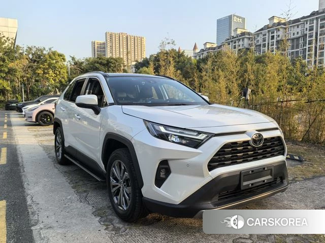 Toyota RAV4 2024 Белый из Китая, фото 2