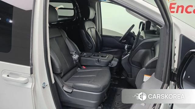 Hyundai Staria 2025 Белый из Кореи, фото 2