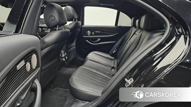 Mercedes-Benz E-Class W213 2021 Черный из Кореи, фото 2