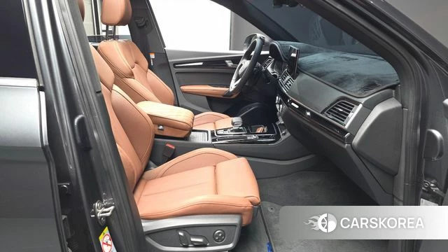 Audi Q5 (FY) 2024 Серый из Кореи, фото 2