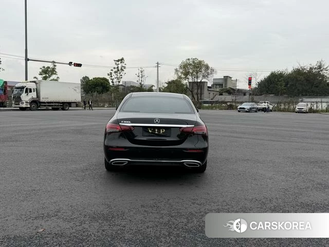 Mercedes-Benz E-Class 2021 Черный из Китая, фото 2