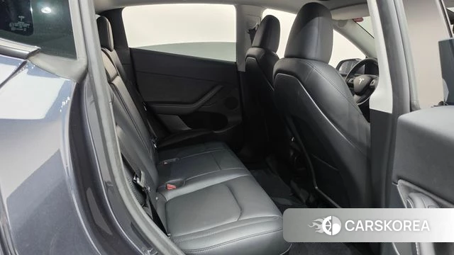Tesla Model Y 2024 Серый из Кореи, фото 2
