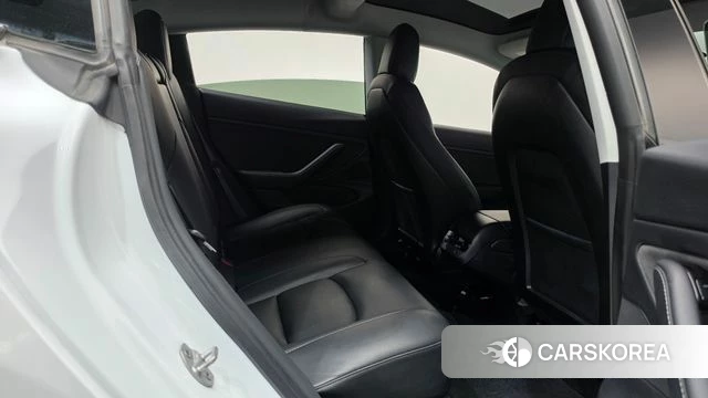 Tesla Model 3 2020 Белый из Кореи, фото 2