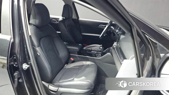 Kia Sportage 5th Generation 2022 Черный из Кореи, фото 2