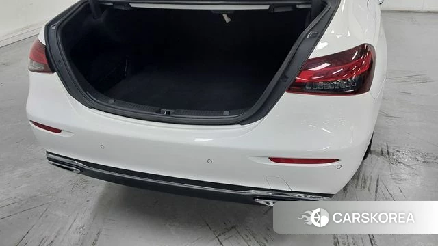 Mercedes-Benz E-Class W213 2023 Белый из Кореи, фото 2