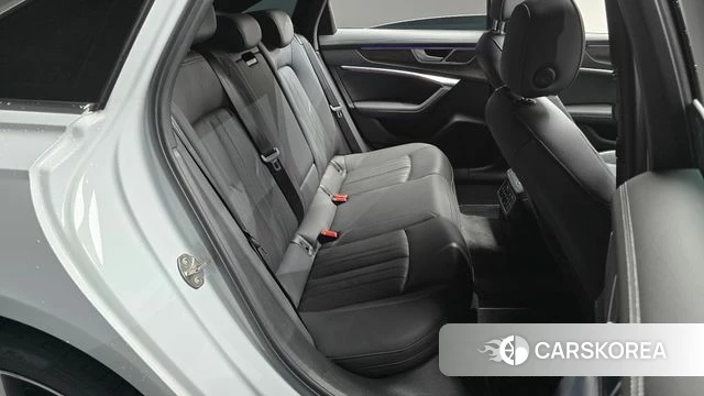 Audi A6 (C8) 2021 Белый из Кореи, фото 2