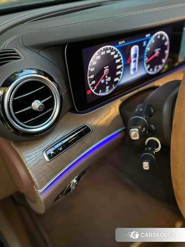 Mercedes-Benz E-Class W213 2018 Черный из Кореи, фото 2