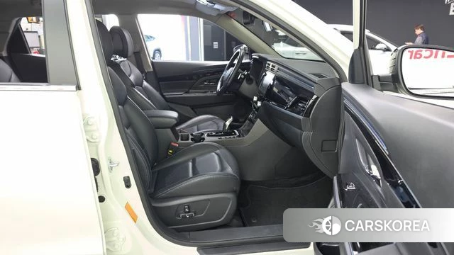 Ssangyong Korando EV (E-Motion) 2022 Белый из Кореи, фото 2