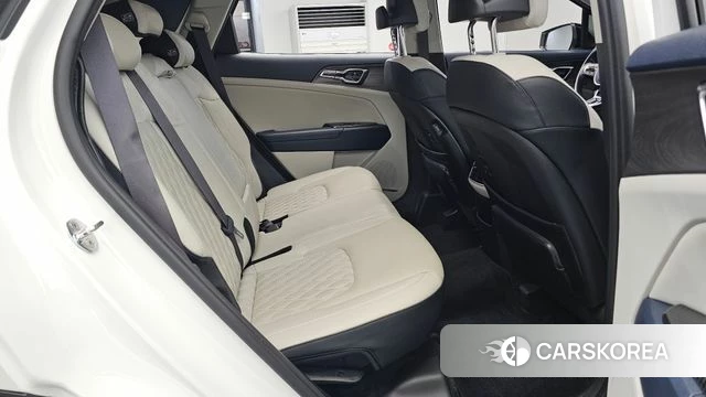 Kia Sportage 5th Generation 2021 Белый из Кореи, фото 2