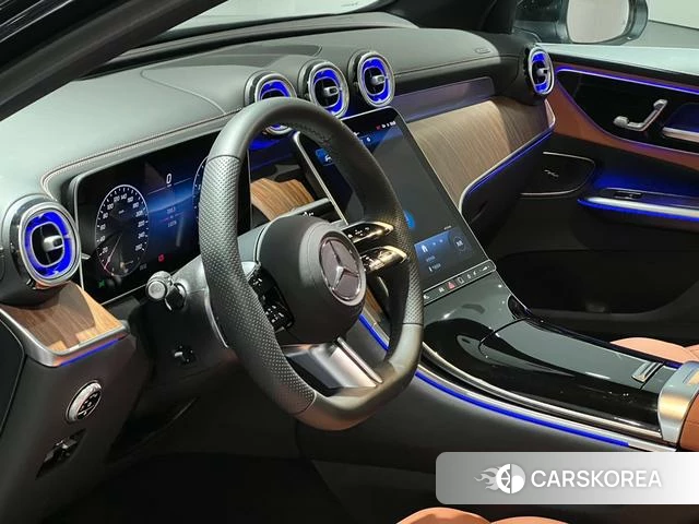 Mercedes-Benz GLC 2025 Черный из Китая, фото 2