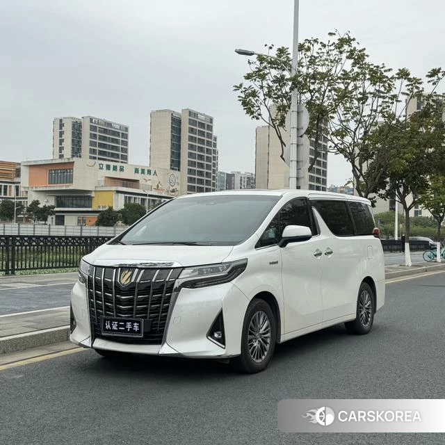 Toyota Alphard 2021 Белый из Китая, фото 2