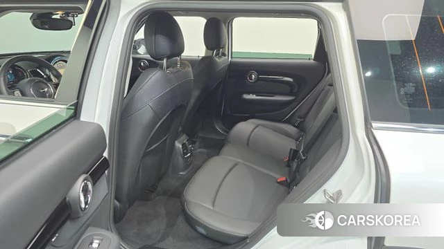 Mini Cooper Clubman 2023 Белый из Кореи, фото 2