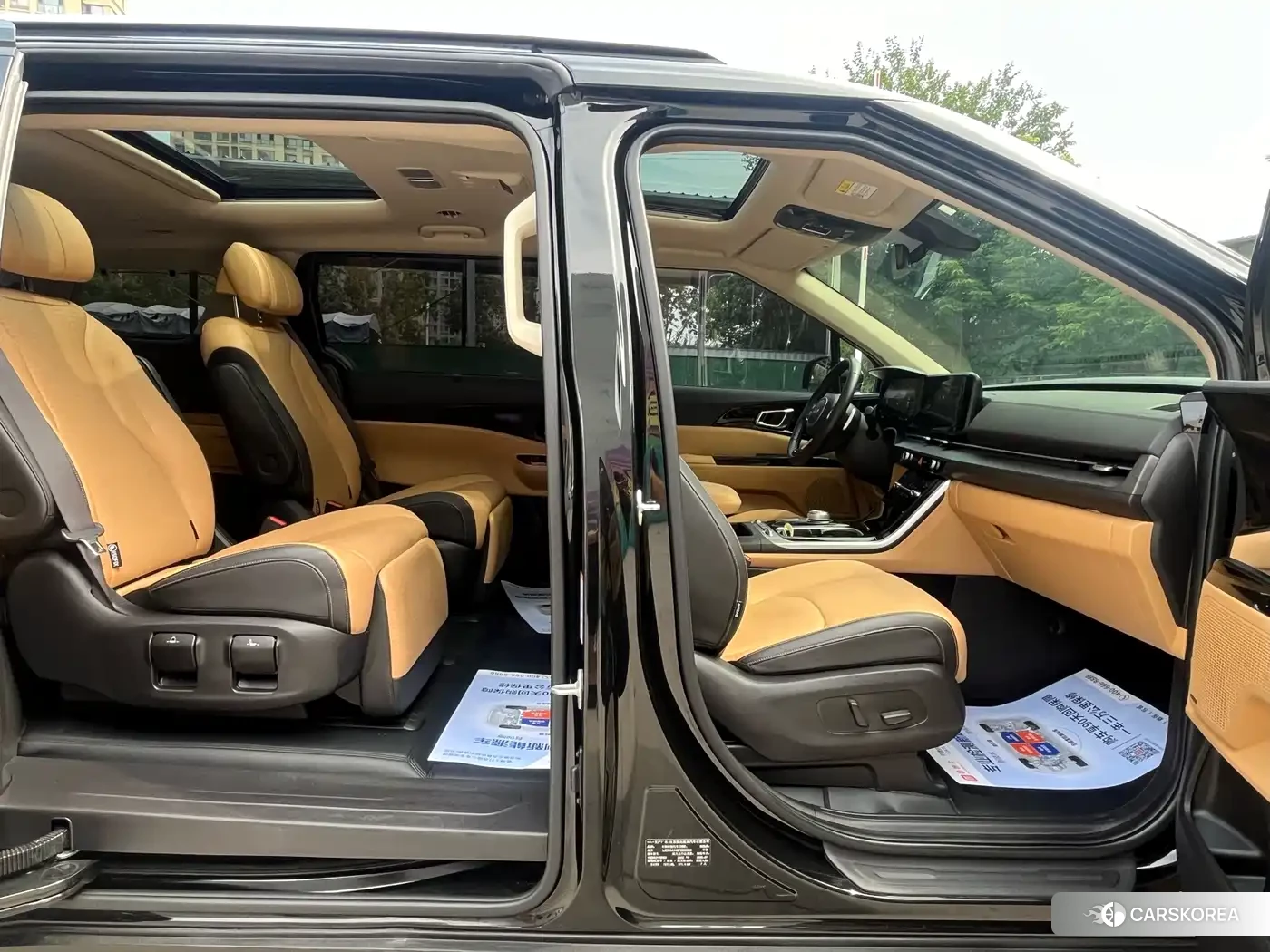 Kia Carnival 2023 Черный из Китая, фото 2