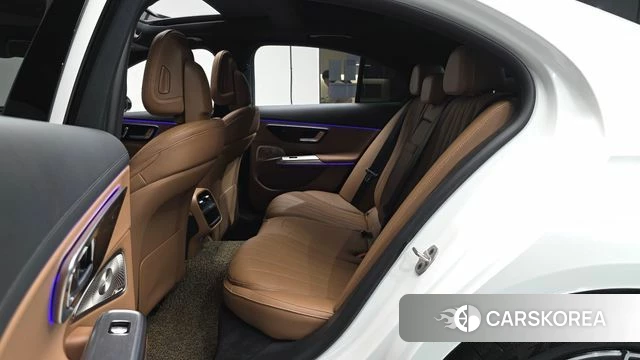 Mercedes-Benz E-Class W214 2025 Белый из Кореи, фото 2