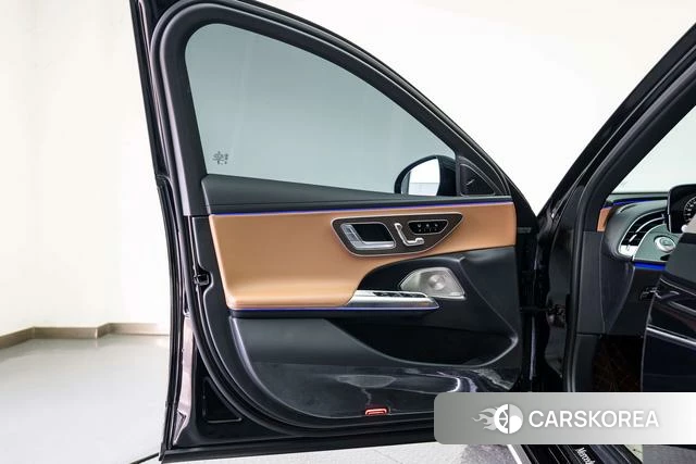 Mercedes-Benz E-Class 2025 Черный из Китая, фото 2