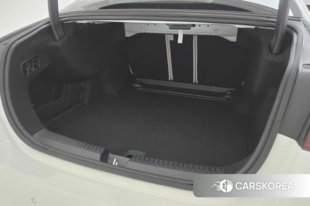 Mercedes-Benz E-Class W214 2025 Белый из Кореи, фото 2