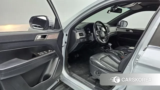 Ssangyong Rexton Sports Cannes 2019 Серебряный из Кореи, фото 2