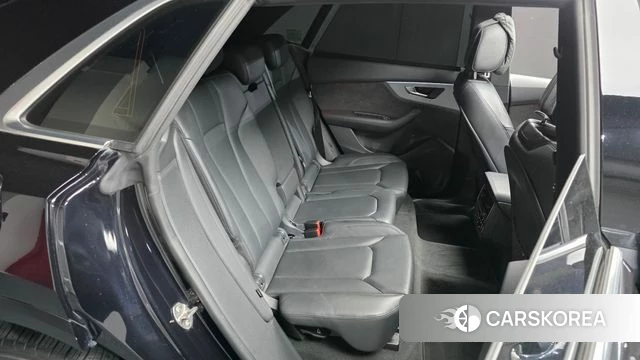 Audi Q8 (4M) 2021 Черный из Кореи, фото 2