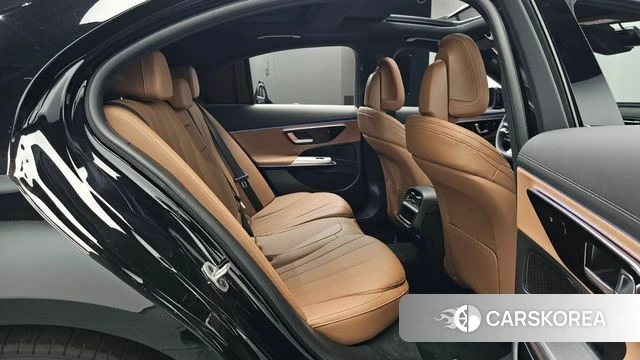 Mercedes-Benz E-Class W214 2026 Черный из Кореи, фото 2