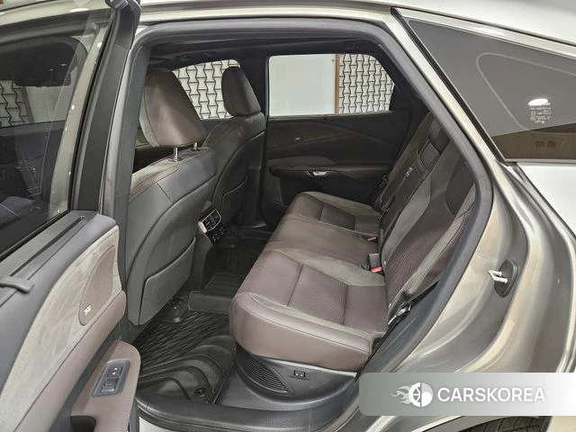 Lexus RX350h 5th generation 2025 Серебристо-серый из Кореи, фото 2