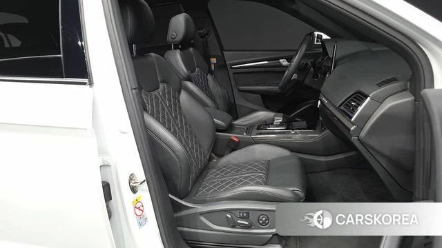 Audi SQ5 (FY) 2021 Белый из Кореи, фото 2