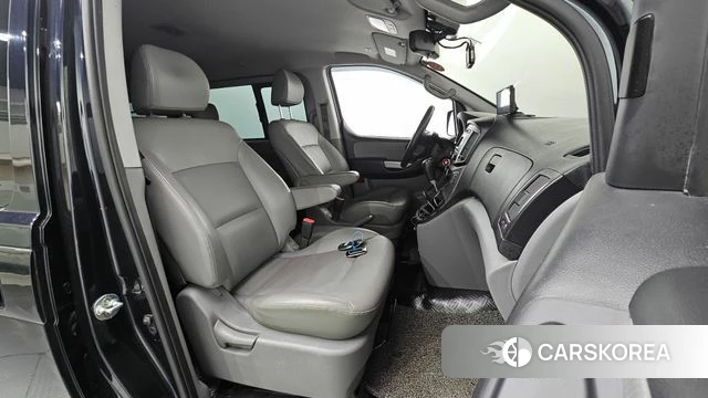 Hyundai The New Grand Starex 2019 Черный из Кореи, фото 2