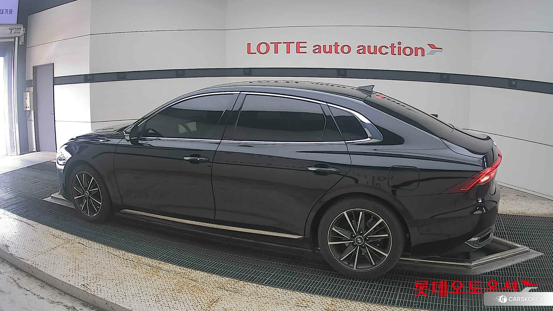 Hyundai Grandeur 2023 Abyss Black Pearl из Кореи, фото 2