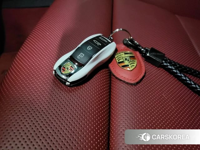 Porsche 718 Boxster id 4741315 из Кореи 2