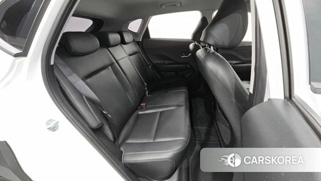Hyundai Kona (SX2) 2023 Белый из Кореи, фото 2