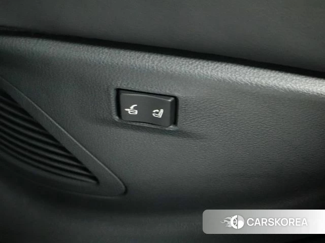 Lexus RX500h 5th generation 2025 Черный из Кореи, фото 2