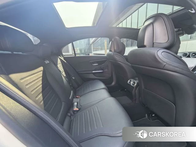 Mercedes-Benz C-class 2025 Белый из Китая, фото 2