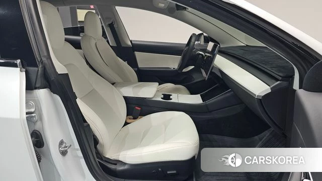Tesla Model 3 2020 Белый из Кореи, фото 2