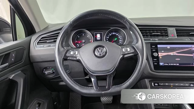 Volkswagen Tiguan second Generation 2020 Черный из Кореи, фото 2
