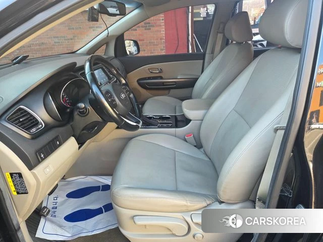 Kia The New Carnival 2018 Черный из Кореи, фото 2