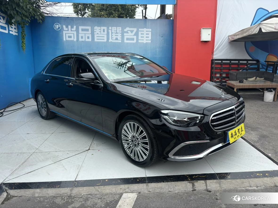 Mercedes-Benz E-Class 2021 Черный из Китая, фото 2