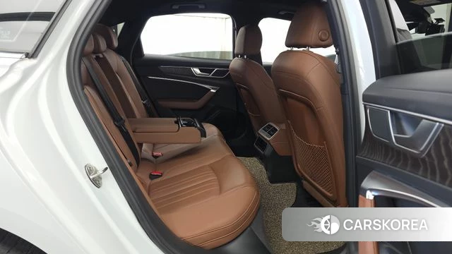 Audi A6 (C8) 2021 Белый из Кореи, фото 2