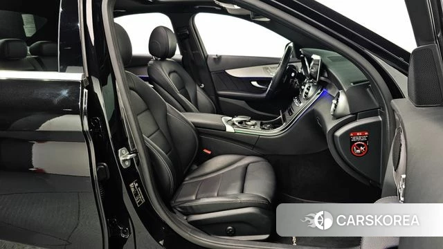 Mercedes-Benz C-Class W205 2021 Черный из Кореи, фото 2