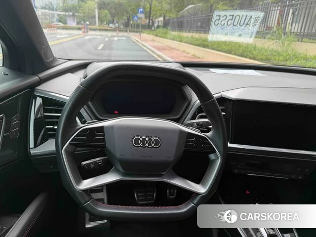 Audi Q5L 2022 Оранжевый из Китая, фото 2