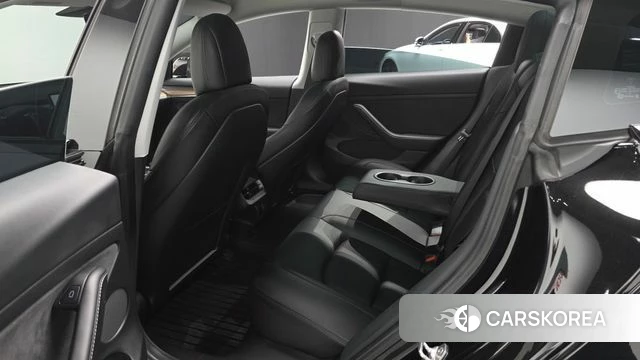 Tesla Model 3 2021 Черный из Кореи, фото 2