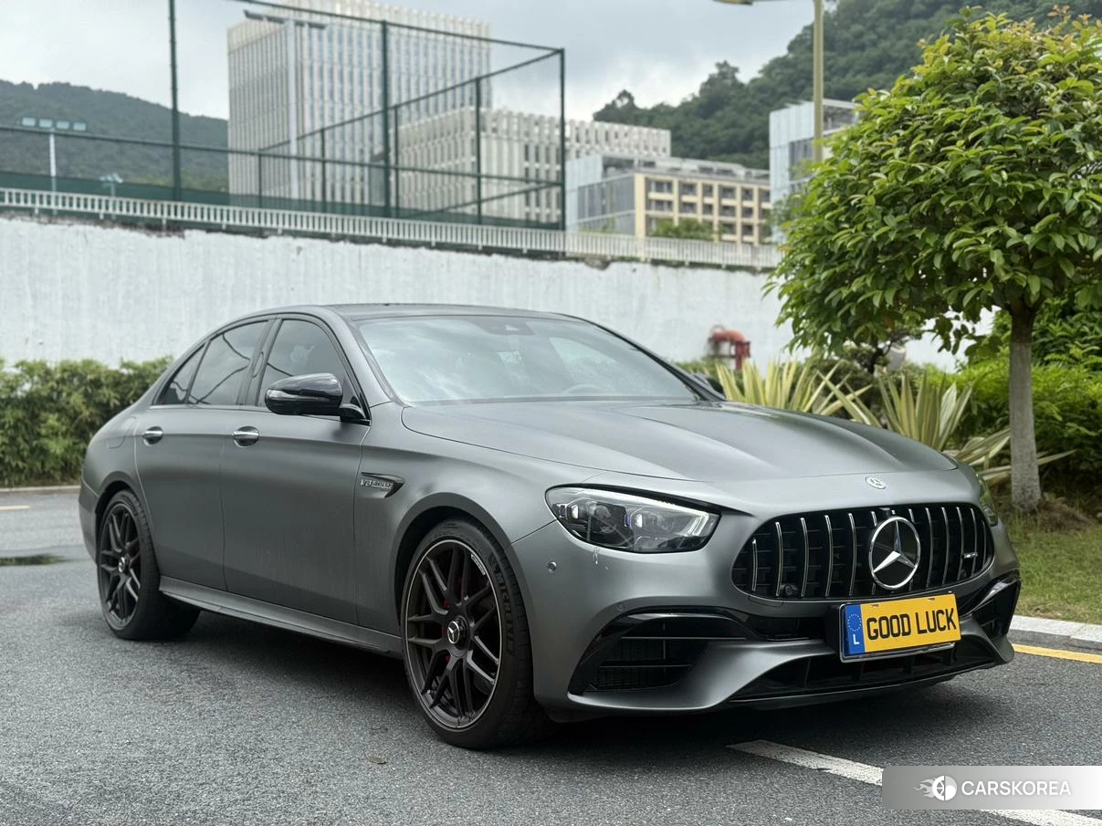 Mercedes-Benz AMG E-Class 2021 Темно-серый из Китая, фото 2