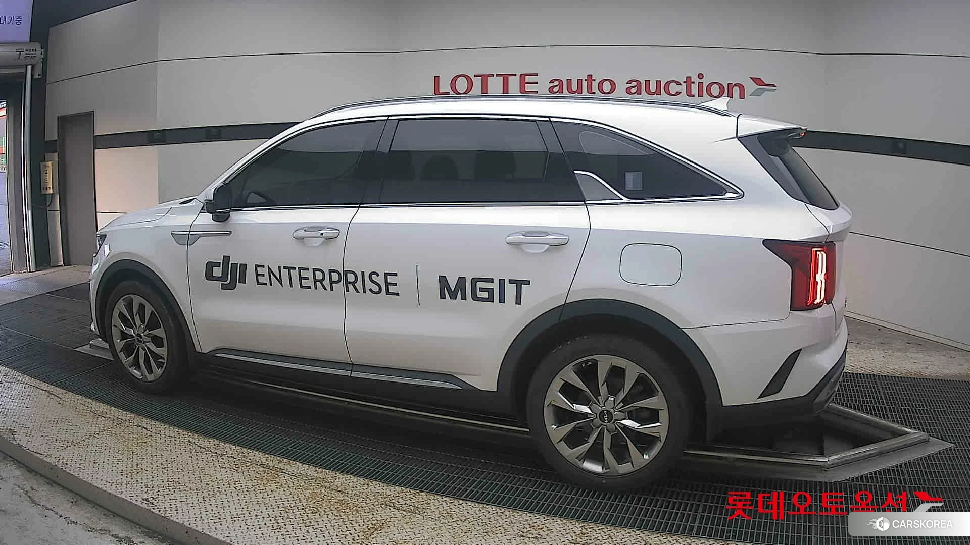 Kia Sorento 2022 Snow White Pearl (optional) из Кореи, фото 2