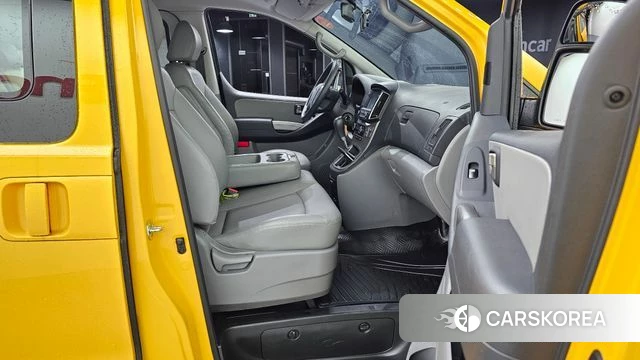 Hyundai The New Grand Starex 2021 Желтый из Кореи, фото 2