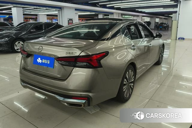 Nissan Altima 2022 Темно-серый из Китая, фото 2
