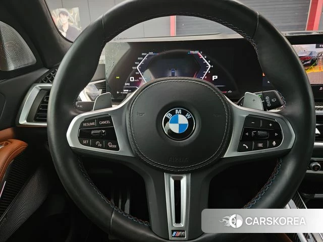 BMW X7 (G07) 2024 Черный из Кореи, фото 2