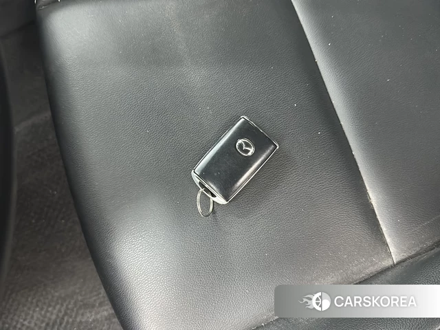 Mazda 3 2021 Белый из Китая, фото 2