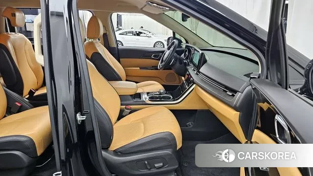 Kia Carnival 4th generation 2023 Черный из Кореи, фото 2