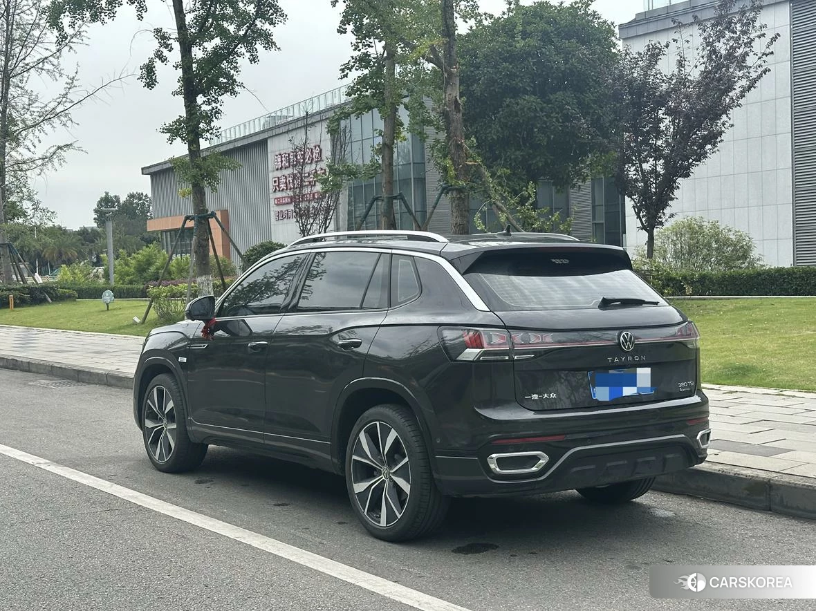 Volkswagen Tayron 2023 Черный из Китая, фото 2